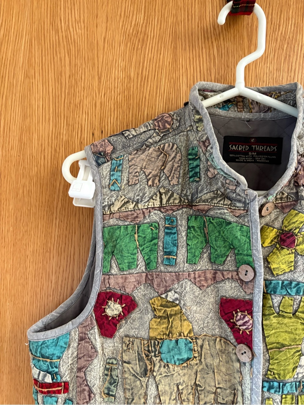 Sacred Threads Gray Quilted Patchwork Kids Vest with Multicolor Appliqué - Picture 2 of 6